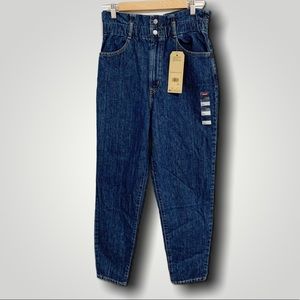 Levis Elastic Waist Jeans 
